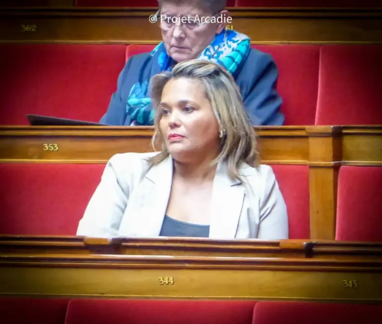 Inceste : la France face à une silenciation médiatique persistante et ses conséquences sociales.