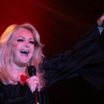 Mort de Bonnie Tyler : retour sur l&rsquo;histoire de « It&rsquo;s a Heartache » et son succès mondial.