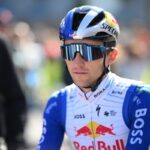 Jai Hindley prolonge son contrat avec Red Bull-Bora-Hansgrohe malgré son départ annoncé.