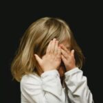 Les débats sur l&rsquo;imprescriptibilité des crimes sexuels sur mineurs en France.