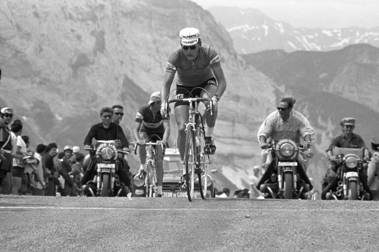 Pascal Paillardet analyse la vélorévolution de 1968 et ses répercussions sur le cyclisme moderne.