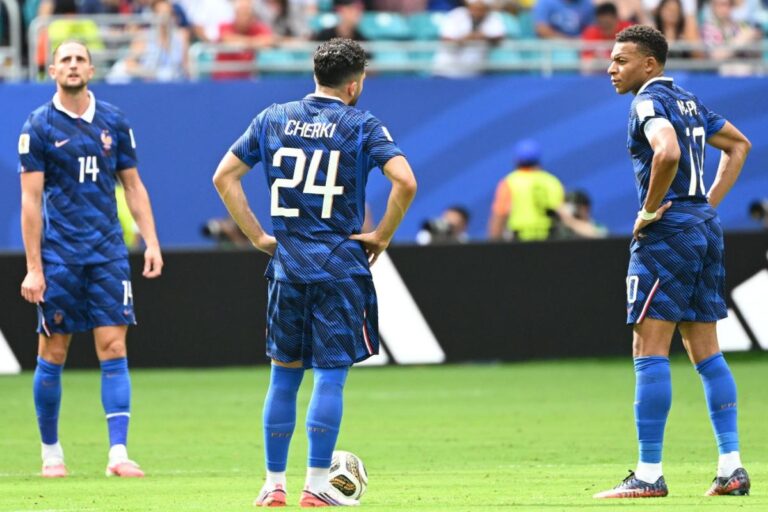 Coupe du monde 2026 : France et Angleterre échangent des buts lors d’une première période animée.