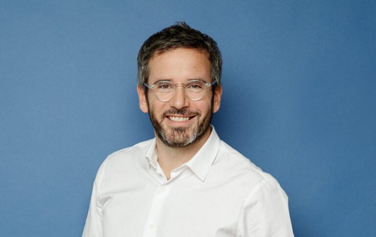 Abenex restructure son activité en créant une filiale dédiée à l’immobilier.
