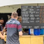 Dix ans de Festival des bières de Laval : une évolution du secteur brassicole local.