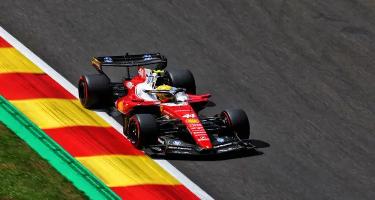 Accident de Lewis Hamilton : Ferrari réalise une remontée spectaculaire en Belgique
