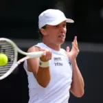 Wimbledon : Iga Swiatek éliminée lors d&rsquo;un match décisif contre une adversaire surprise.