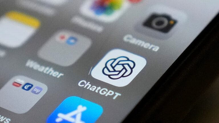 Les chatbots d’IA critiquent davantage les dirigeants occidentaux que les régimes autoritaires.