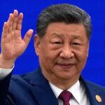 Xi appelle à une coopération mondiale sur l&rsquo;IA face aux restrictions américaines sur la technologie chinoise.