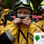 Pompiers en France souffrent d’asphyxie due aux fumées des incendies de forêt.