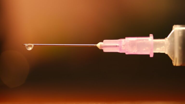 Nice : une jeune femme décède dans un institut de beauté, enquête sur une injection de botox clandestine.