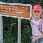 Les chemins de Compostelle accessibles aux enfants dès 8 ans avec des étapes de 12 à 15 km.