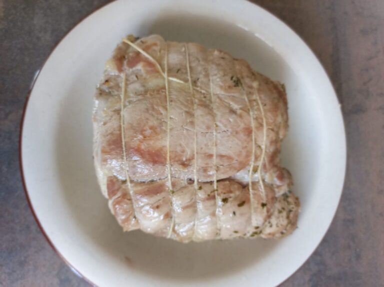 Rôti de porc tendre au Cookéo : une recette simple à réaliser chez soi.