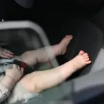 Canicule : mise en garde après la mort de bébés oubliés dans des voitures en France