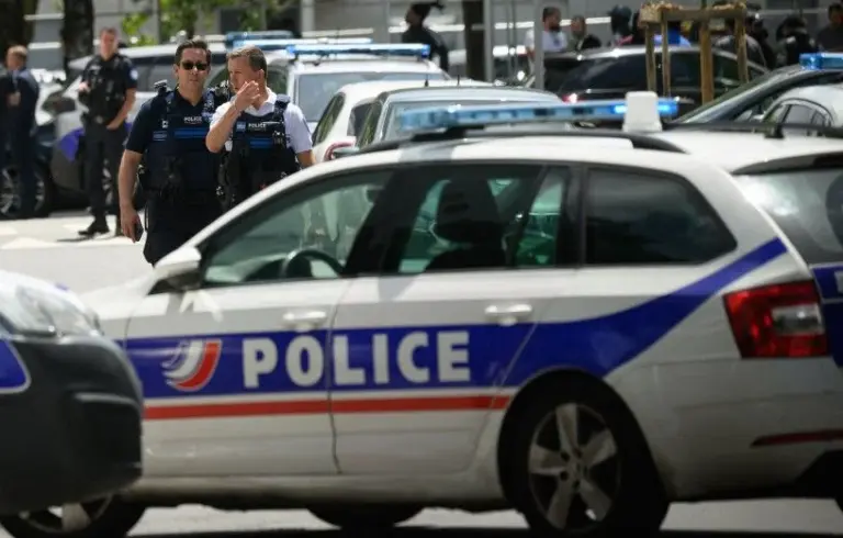Trois suspects en détention après le meurtre par balle d’un jeune de 19 ans à Nantes