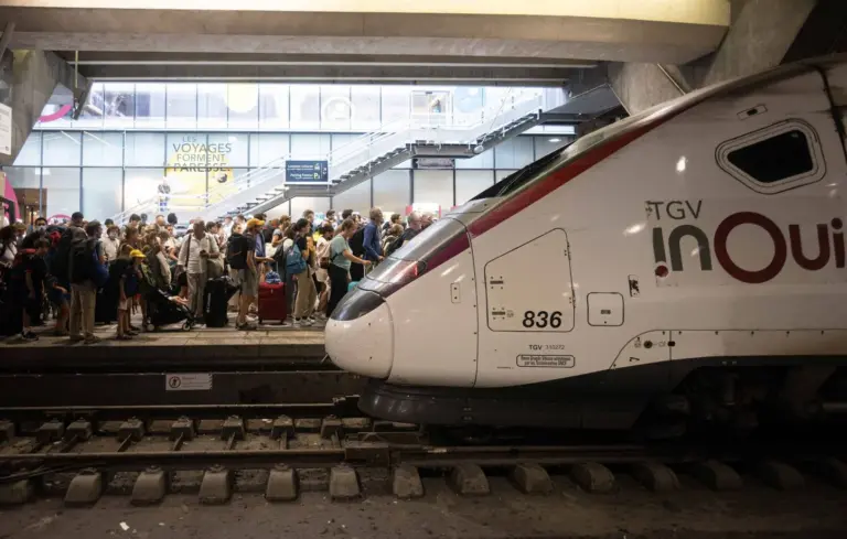 Incendies : Perturbations importantes du trafic TGV au sud de Bordeaux mercredi