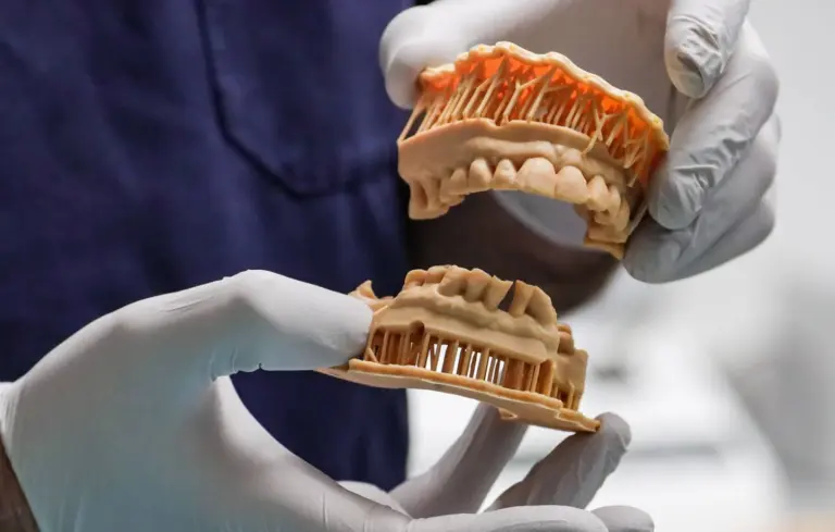 Marseille : Un dentiste condamné à de la prison pour escroquerie à la Sécu