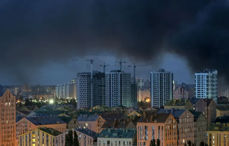 Frappes meurtrières de Moscou en Ukraine exacerbent les tensions avec la Pologne.
