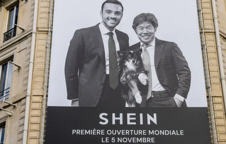 Frédéric Merlin confronté à des travaux illégaux à Lyon, incluant piscine et abattage d’arbres.
