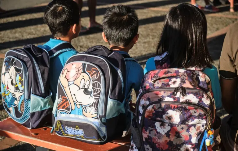 Loire-Atlantique : un animateur périscolaire suspendu près de Nantes pour violences sexuelles.