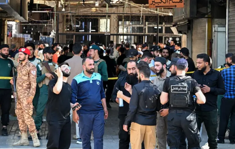 Attentat dans un café à Damas : neuf morts dans l’explosion.