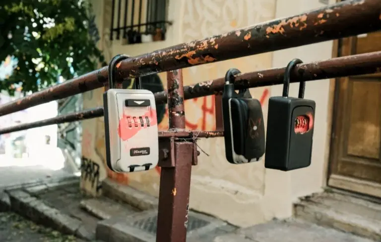 Marseille : Un coach en immobilier poursuivi en justice pour contournement des règles de location meublée