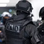 Arrestation d&rsquo;un forcené armé par le Raid à Nice après des menaces et des coups de feu.
