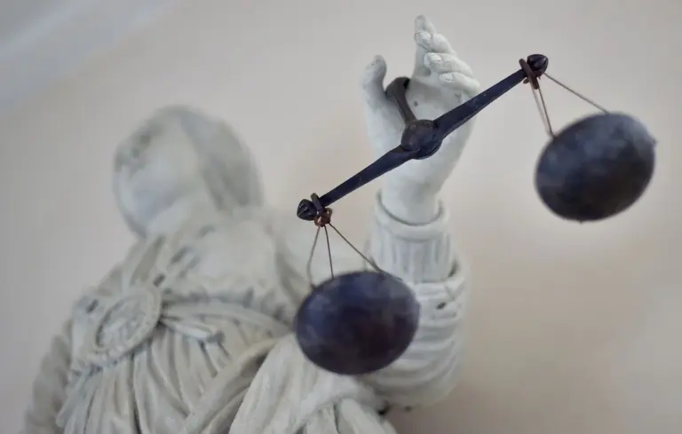 Rennes : Un mineur d’origine marocaine écroué pour le viol d’une octogénaire.