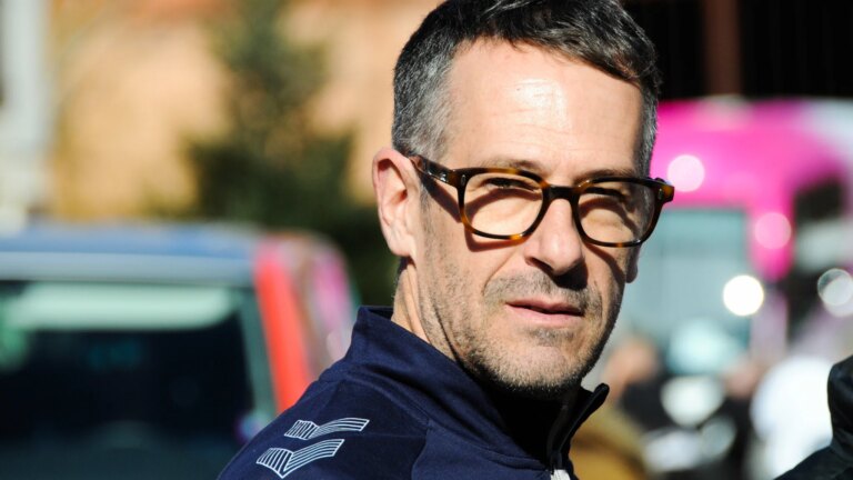 Julien Jurdie annonce un tatouage en hommage à Paul Seixas pour le Tour de France.