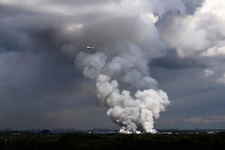 Guerre en Ukraine : plus de 390 drones ciblent la région de Moscou