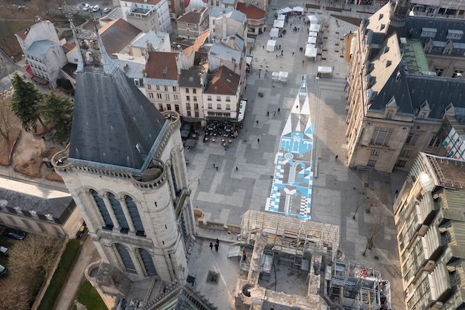 Visite familiale au chantier immersif de la Basilique Saint-Denis : sept éléments à considérer
