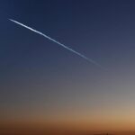 Les méga-constellations de satellites menacent la visibilité du ciel nocturne, selon l’ESO.