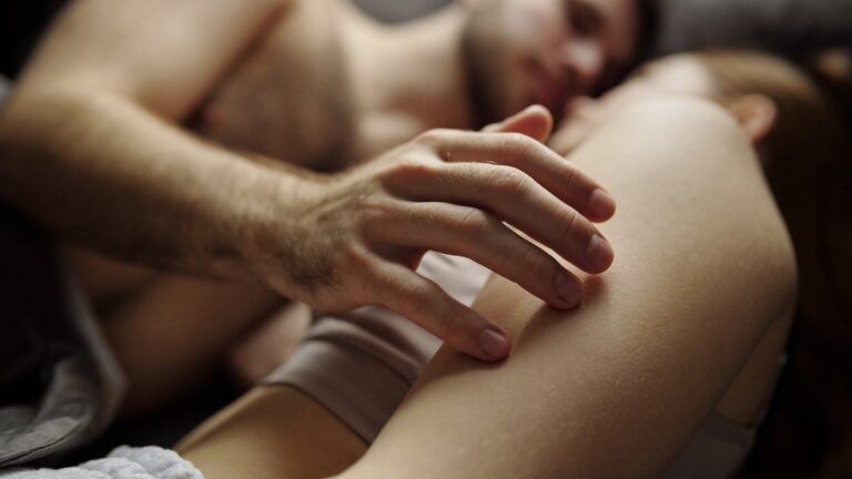 Pourquoi la fréquence des rapports sexuels varie selon les couples et les cultures