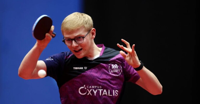 US Smash : Les frères Lebrun remportent des victoires en simple lors du tournoi.
