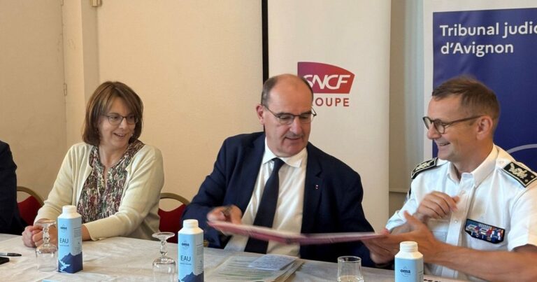 Jean Castex signe une convention à Avignon pour renforcer la sécurité ferroviaire en France.