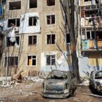 Ukraine : après des frappes sur Kiev, les secours s’organisent pour les sinistrés.