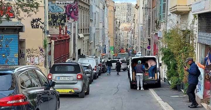 Trois immeubles évacués à Marseille en raison de risques pour la sécurité des occupants.