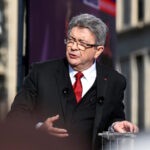 Mélenchon plaide pour la protection des disques PlayStation face à une possible obsolescence.