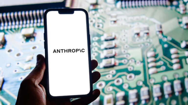 Samsung pourrait signer la puce IA développée par Anthropic pour ses futurs appareils.