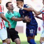Arbitrage France – Paraguay : Bruno Derrien s’interroge sur l’absence de cartons pour le Paraguay