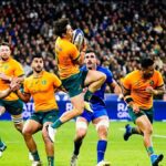 Le style de jeu des Français reconnu comme unique par Jock Campbell dans le football mondial.