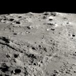 La NASA élucide la formation de deux canyons lunaires grâce à des analyses géologiques.