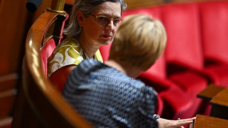 Présidentielle 2027 : Mélenchon en tête, Rousseau conteste Tondelier chez les Verts.