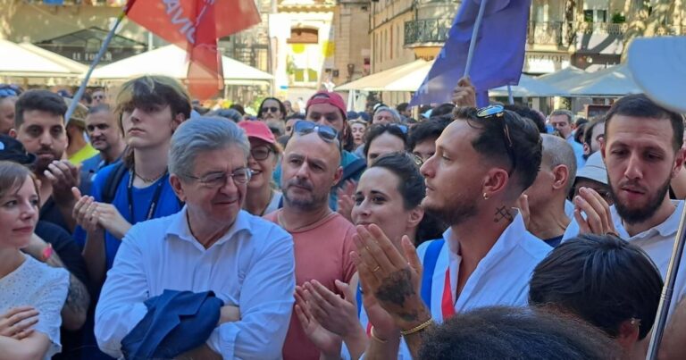 Jean-Luc Mélenchon soutient les professionnels de la culture au Festival d’Avignon