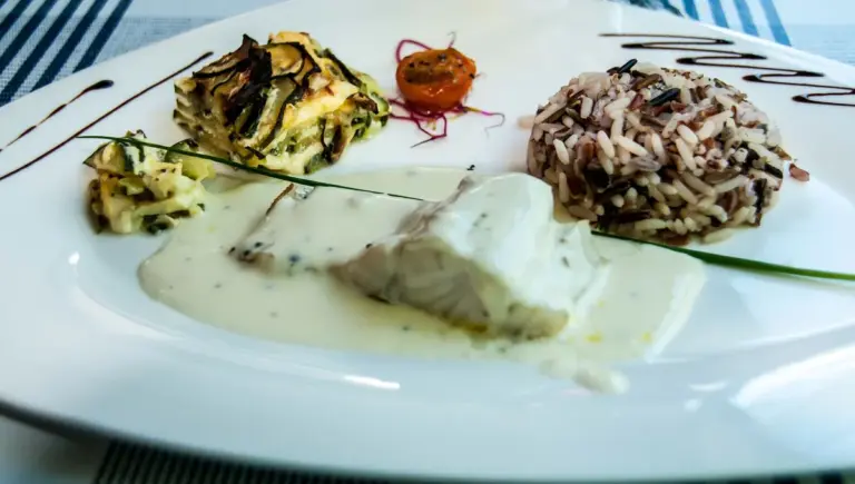 Brochettes de lotte : recette simple et sans arêtes pour une cuisson réussie.