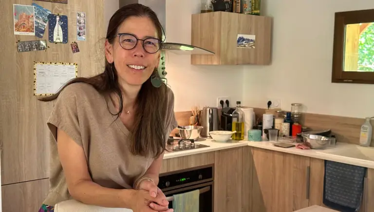 Laure Kié présente la cuisine japonaise au Festival « Saou Chante Mozart » à Saou.
