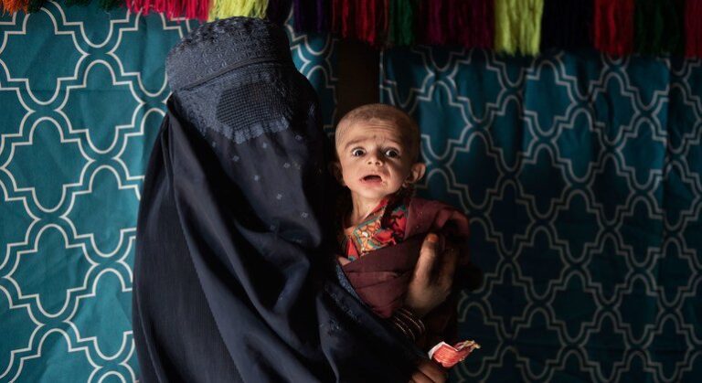 Afghanistan : 3,7 millions d’enfants menacés par la malnutrition sévère.