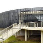 Un homme arrêté après avoir menacé sa compagne avec un couteau, condamné à 16 mois de prison