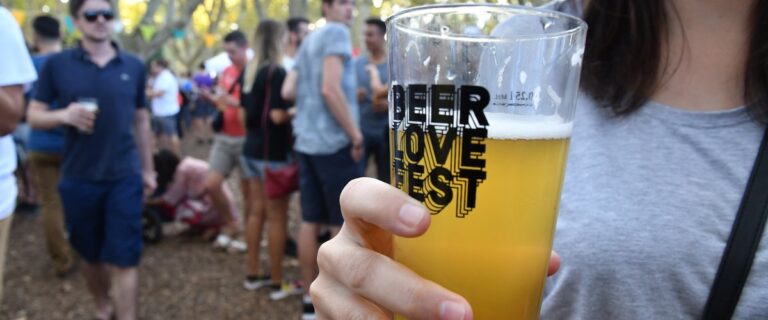 Beer Love déménage au Peyrou à Montpellier pour ses dix ans et défend la bière artisanale.