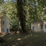 Les vacanciers plébiscitent le gîte de La Mouline, comparé à Versailles sans touristes.