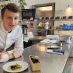 Au restaurant Rouge à Nîmes, le chef étoilé Luka-Tao Debenath réinvente le poulpe.